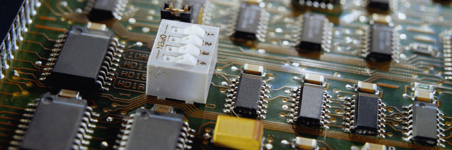 integrated-circuit-design-ce0588