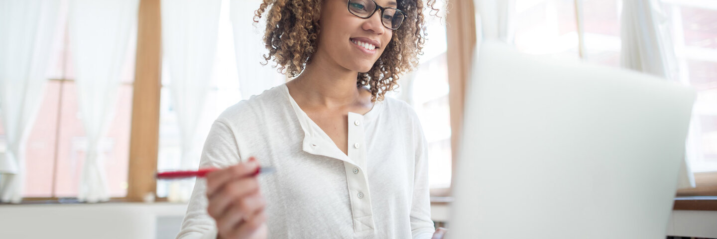 woman working on computer