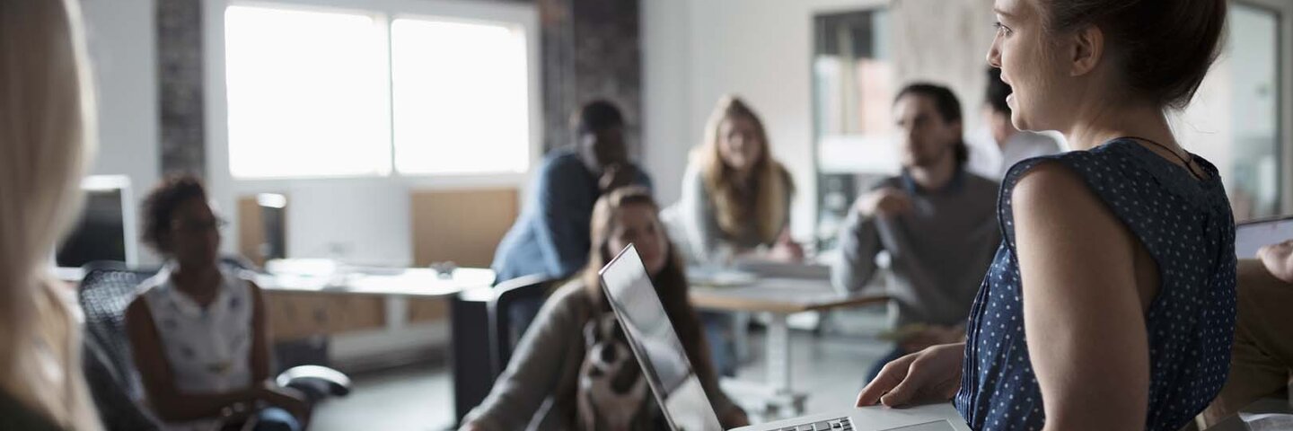 salesforce-crm-essentials-mgmtx430-814