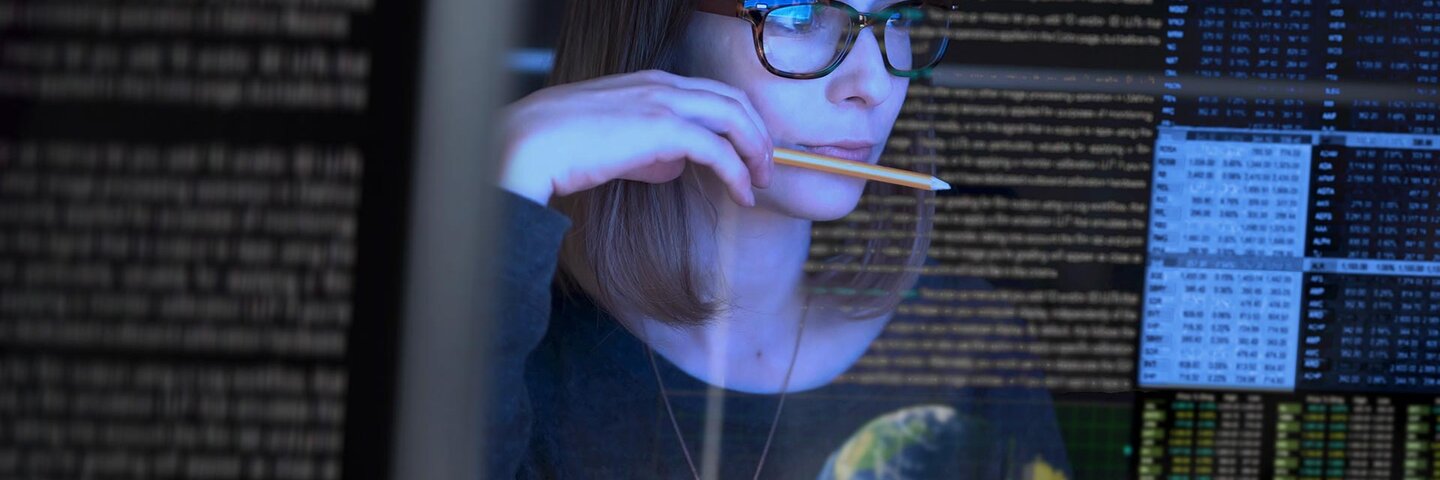 applying-data-science-financial-services-mgmt-x-4302